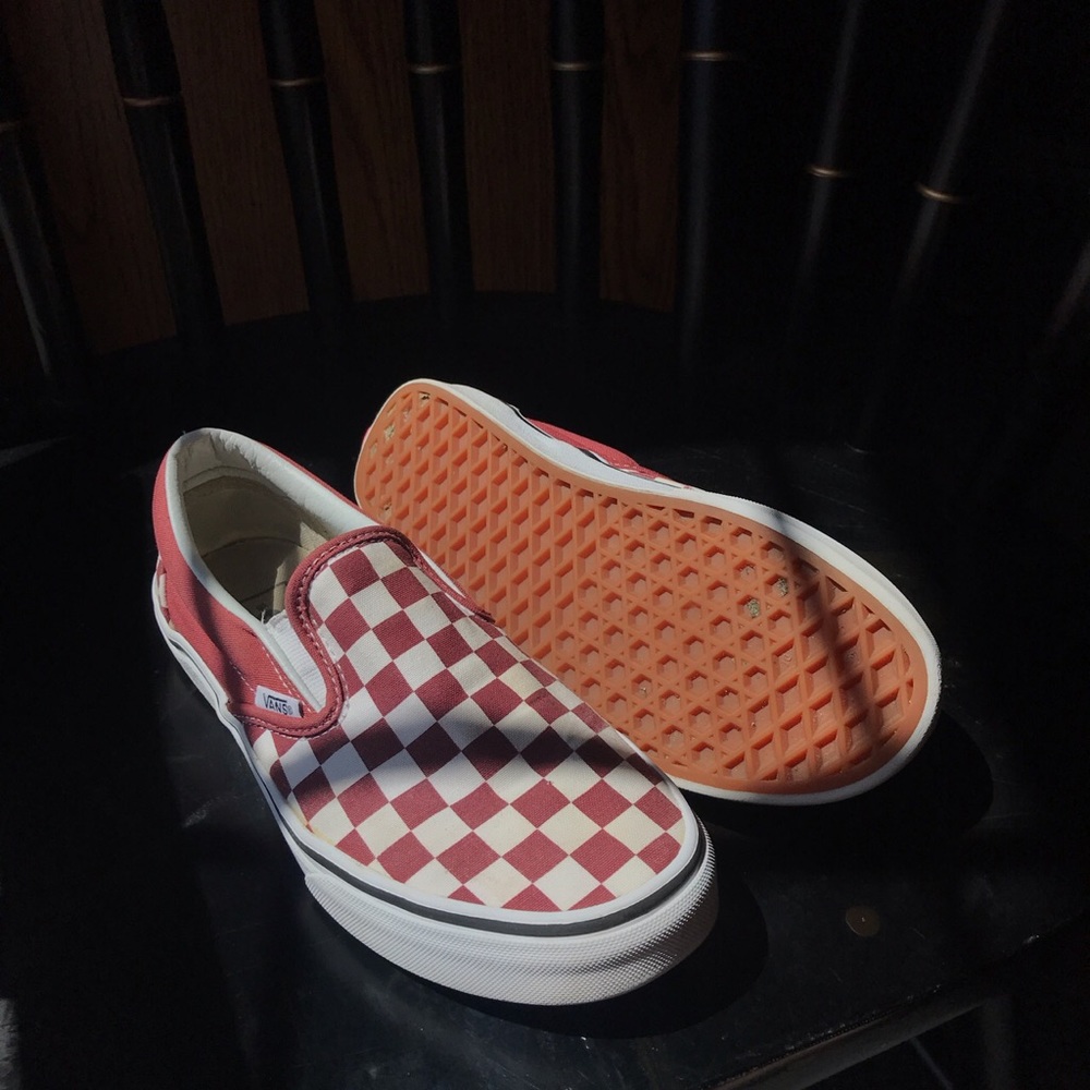 🍒🍇 BURGUNDY CHECKERED VANS!